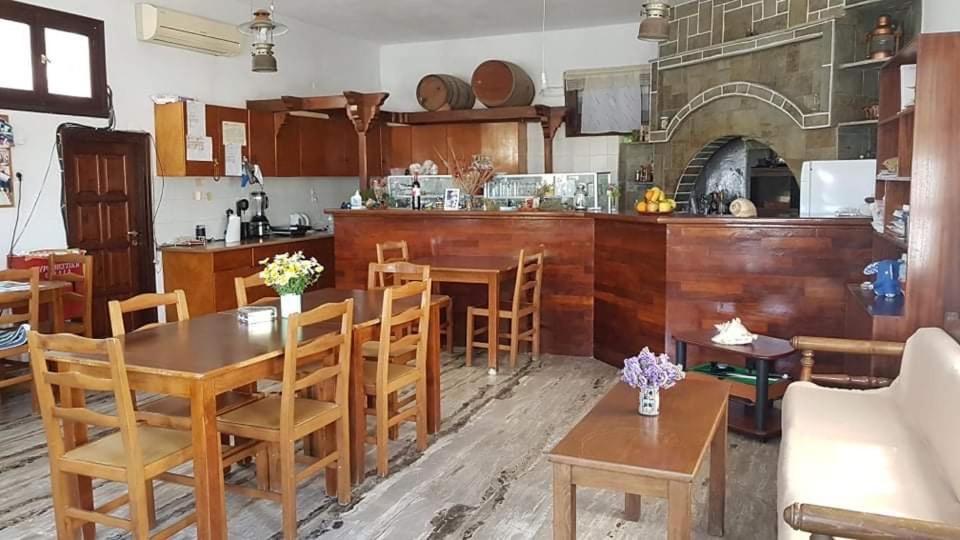 Helios Pension Exteriör bild